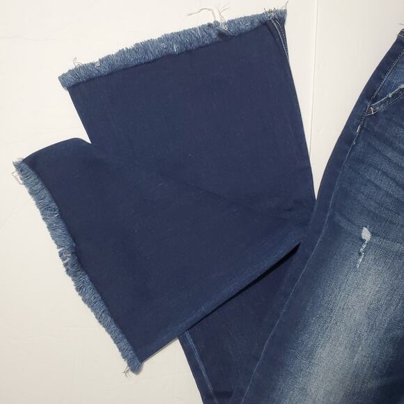 KanCan Sian High Rise Flare Jeans Dark Wash Size 11/29 Frayed Hem Bell Bottoms - Picture 3 of 14